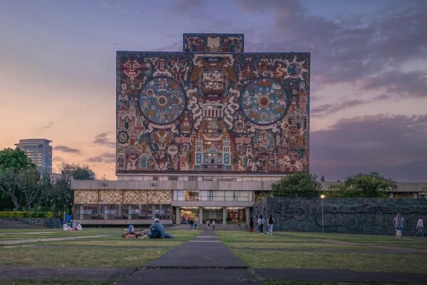 facade of the central library of the university of mexico mexico city mexico