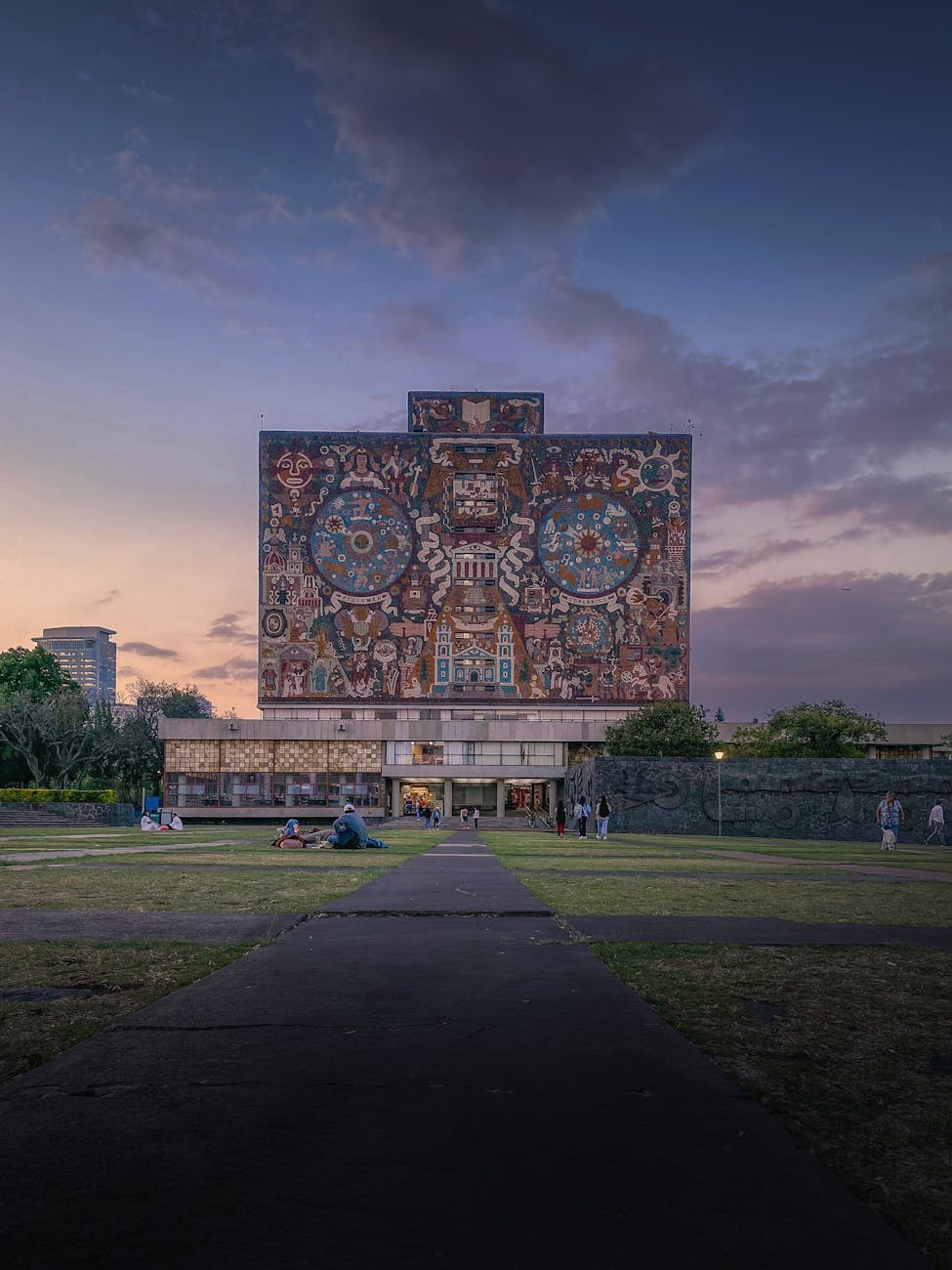 facade of the central library of the university of mexico mexico city mexico